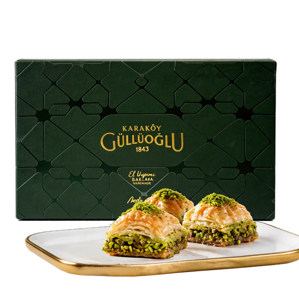 Karakoy Gulluoglu Baklava With Pistachio 500g