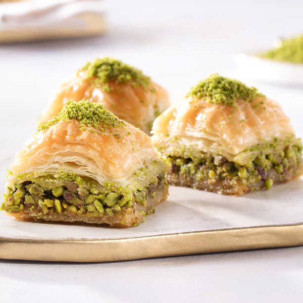 Karakoy Gulluoglu Baklava With Pistachio 500g